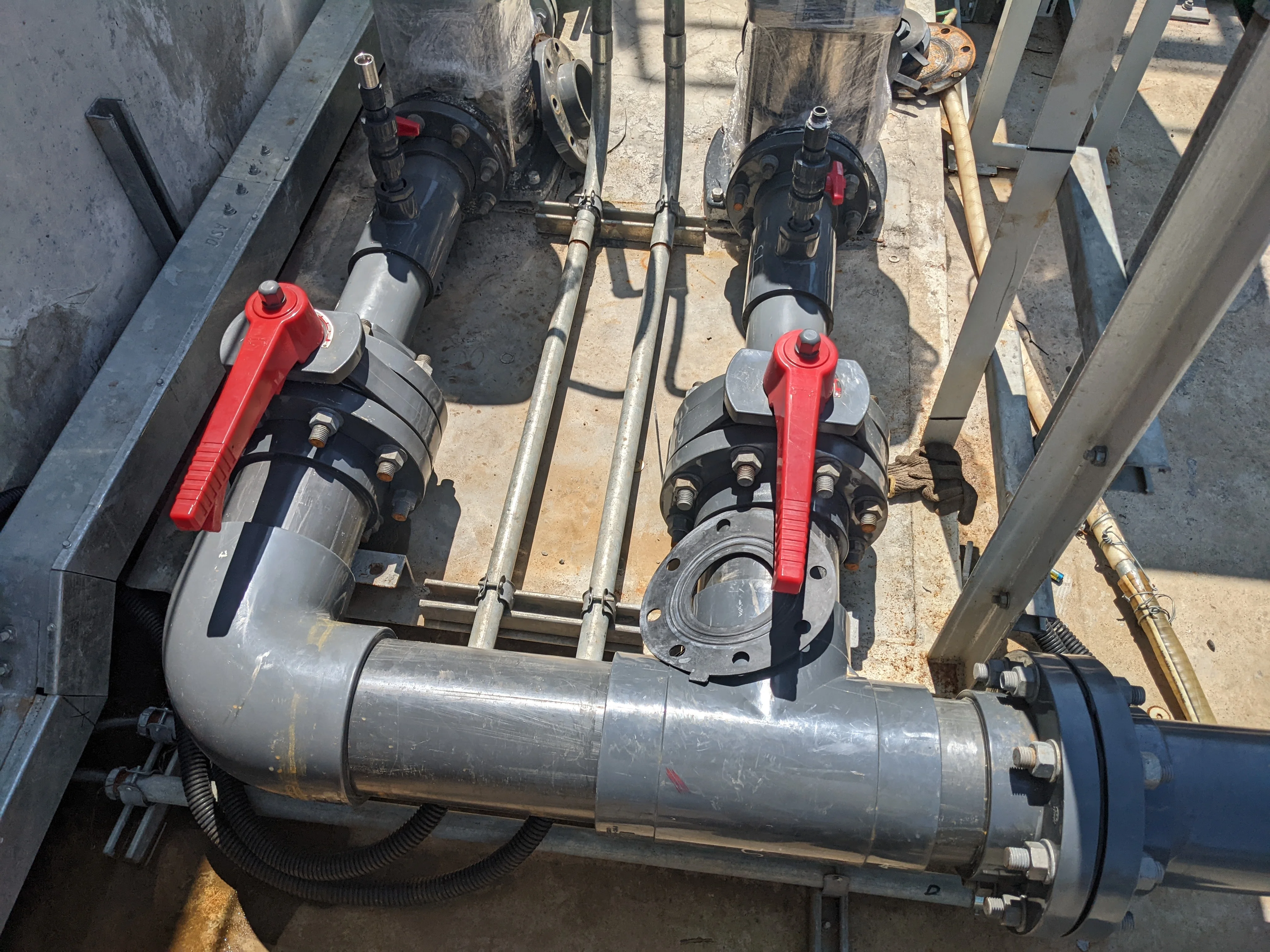 Industrial pipes and fittings